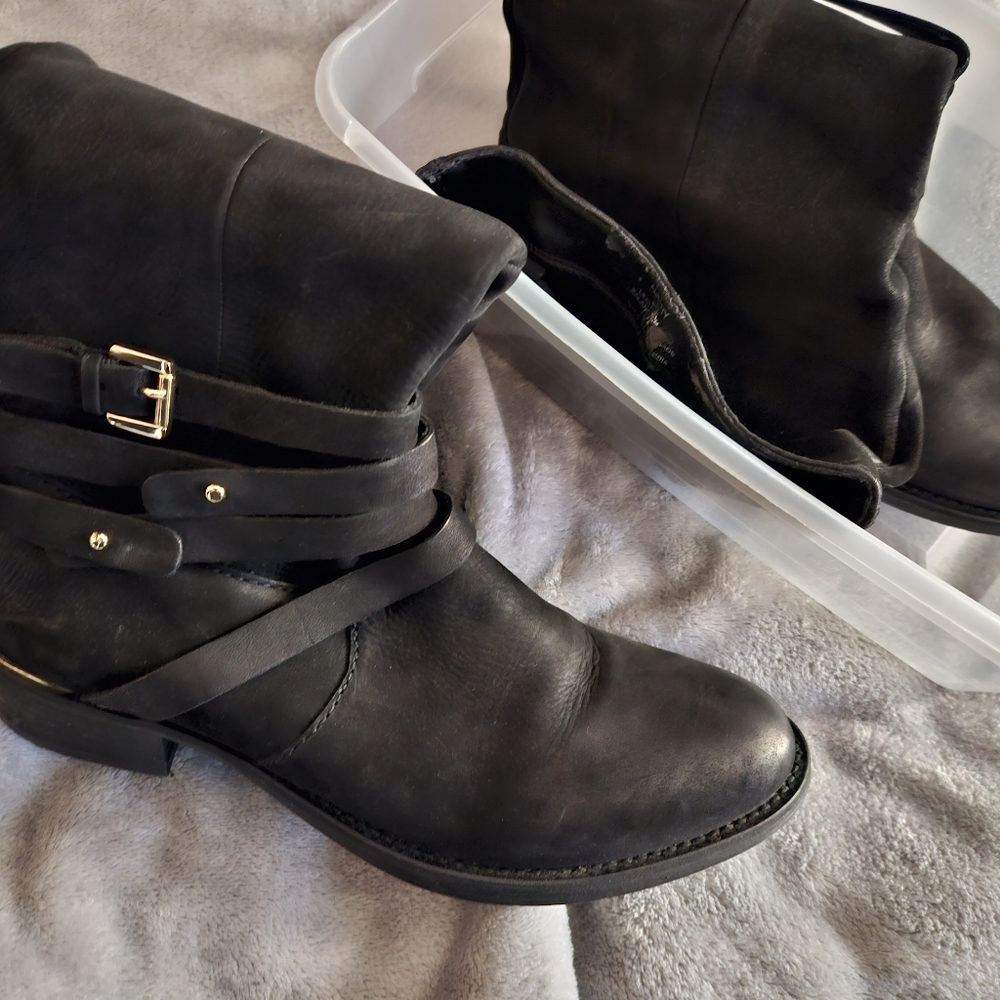 USED Steve Madden women's boots